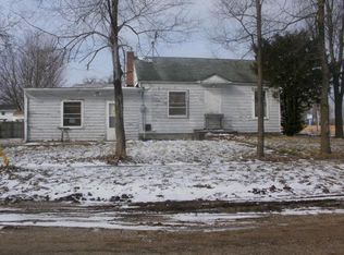 225 N Walnut St, Buda, IL 61314