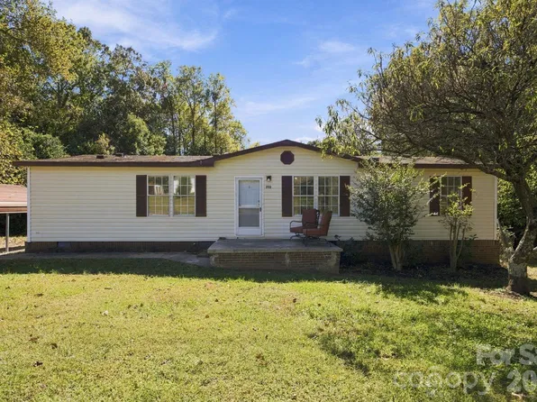 232 Conifer Dr, Statesville, NC 28625
