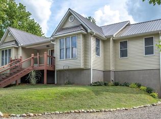 12 Chastain Rd, Murphy, NC 28906