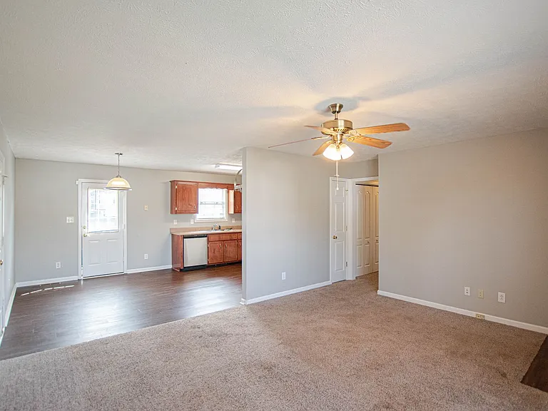 1481 McClardy Rd — Photo 4