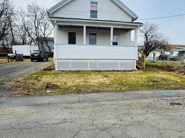 44 Spring St, Agawam, MA 01001