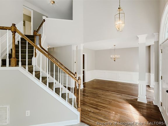 3rd image of 101 Dovershire Ct