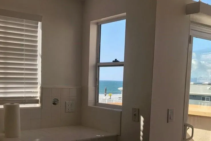 112 Marine Ave #3 — Photo 5