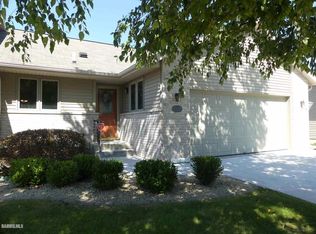 1928 W Church St, Freeport, IL 61032