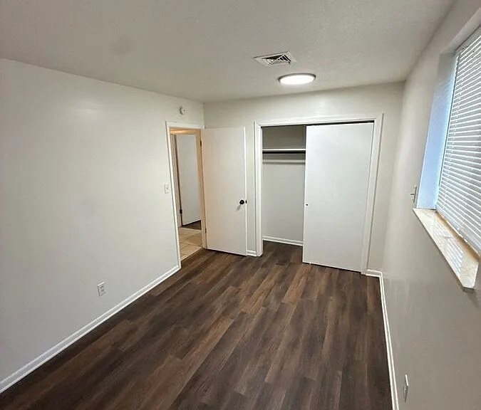 2101 Ottawa St #104B — Photo 13