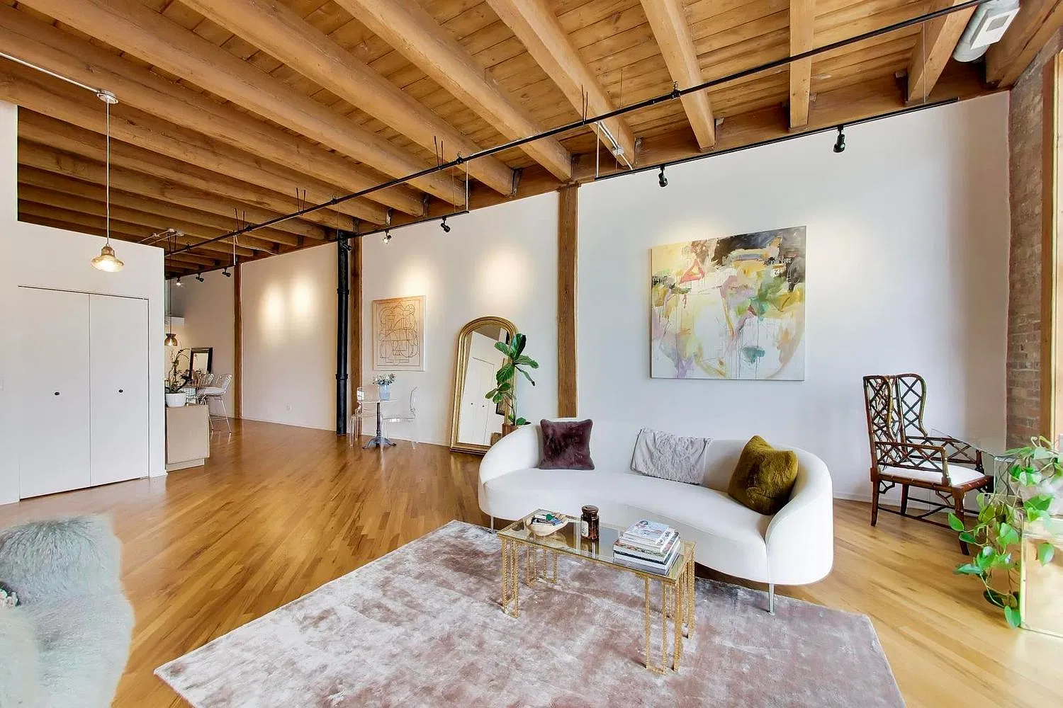 1 bed, 1200 sqft, $4,000 — Photo 3