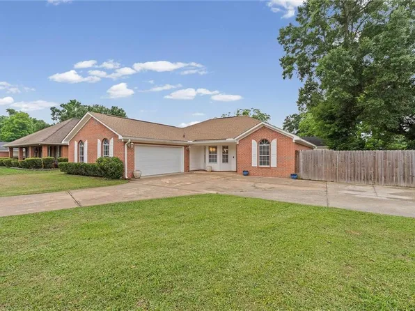 871 Banneker Ct, Mobile, AL 36617