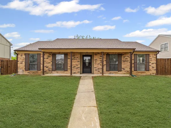 404 Creekmeadow Ln, Lewisville, TX 75067