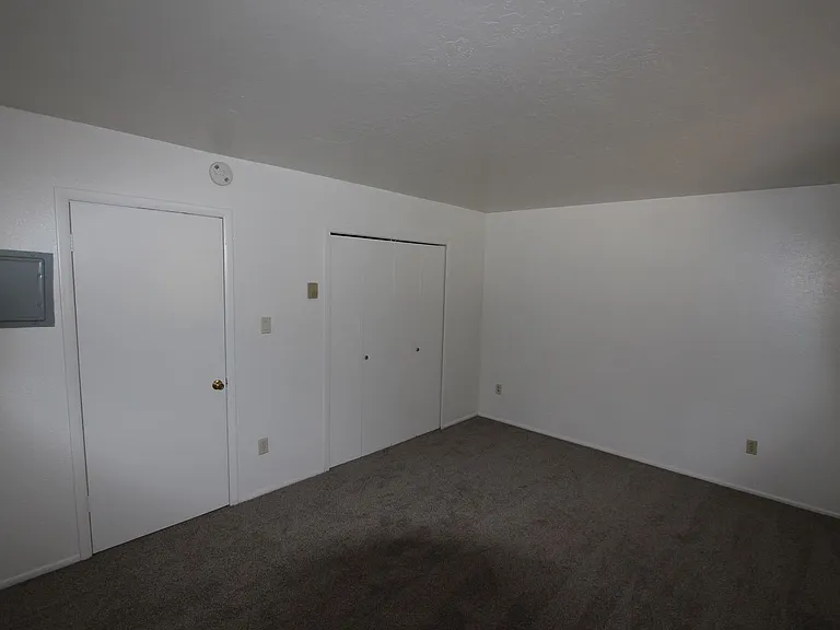 3818 S Walapai Dr — Photo 13