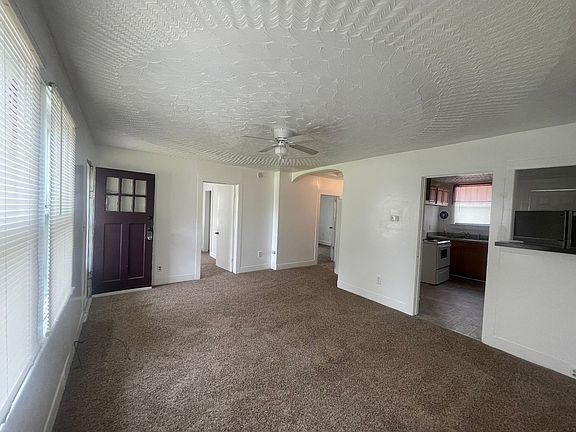 3rd image of 8469 Woodcock St
