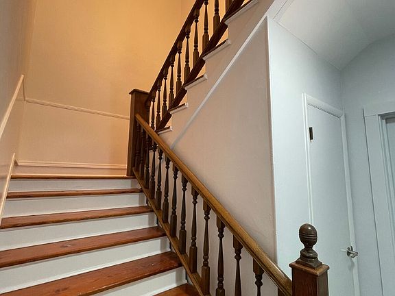 2nd image of 418 E Virginia St #D