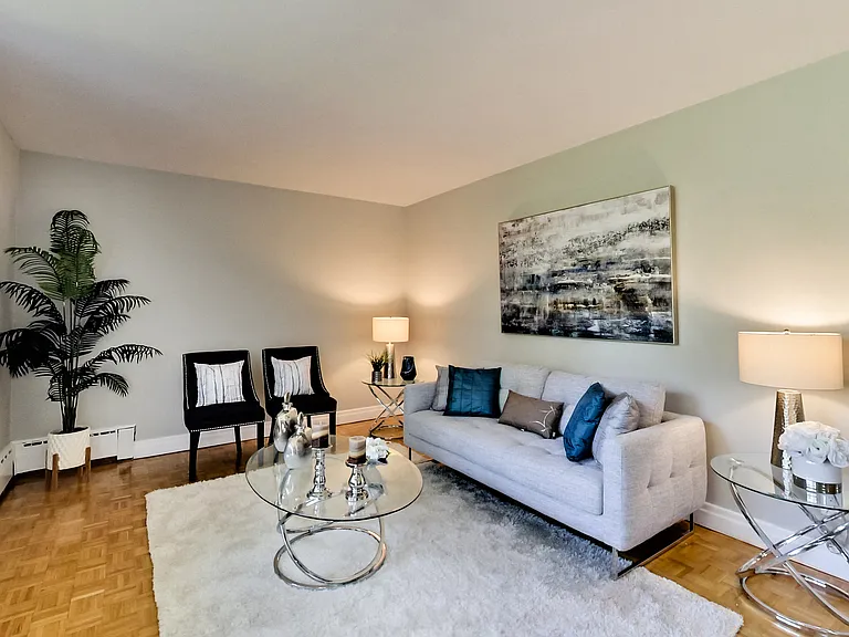 42 Glen Elm Ave #206 — Photo 130