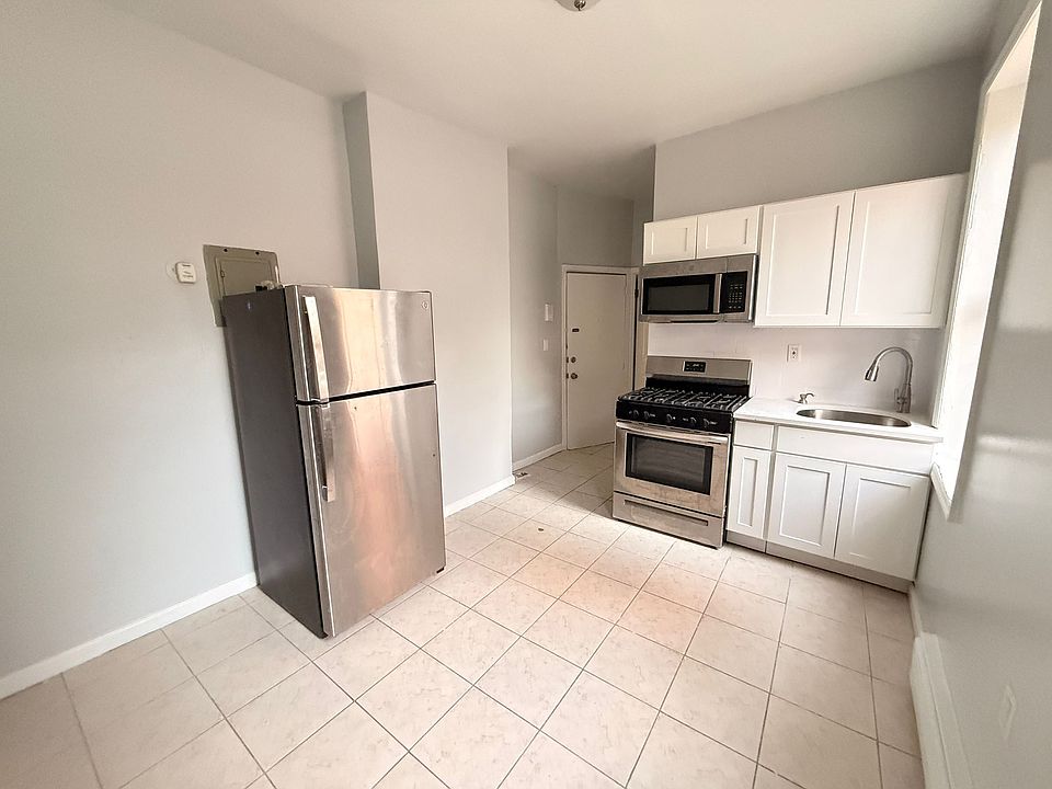 1st image of 810 West St #2E