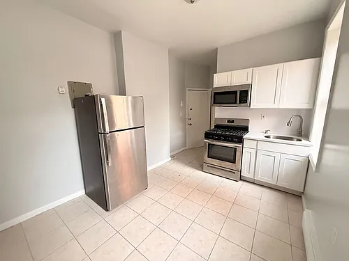810 West St #2E Photo 1