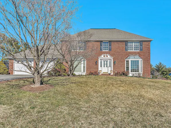 4909 Labradore Dr, Roanoke, VA 24012