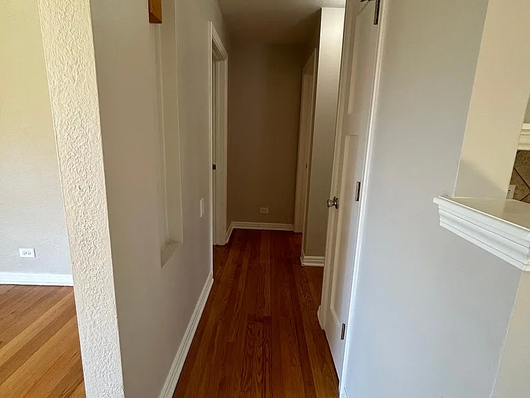 1060 S Cook St — Photo 11