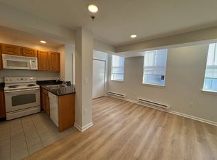 20 Queensberry St APT D, Boston, MA 02215