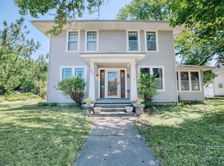 503 S Adams St, Nevada, MO 64772