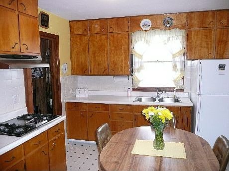 Eat in Kitchen