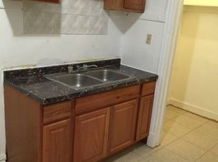1145 W 70th St #2, Chicago, IL 60621