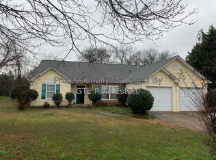 61 Abbey Ln, Cartersville, GA 30120