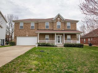 114 Burgundy Ct, Vine Grove, KY 40175