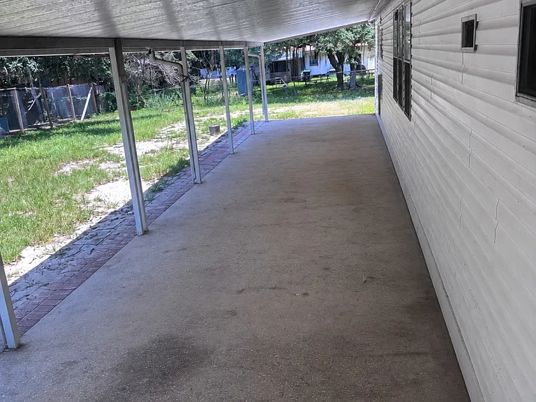 1321 Peach St — Photo 7