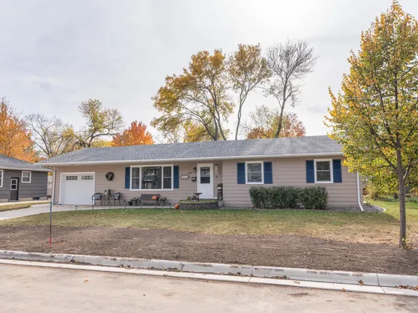 1115 Grace Ave SW, Willmar, MN 56201