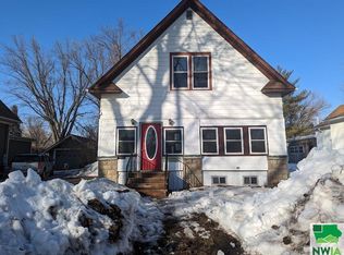 1003 7th St, Sheldon, IA 51201