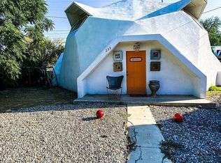 223 E O St, Colton, CA 92324