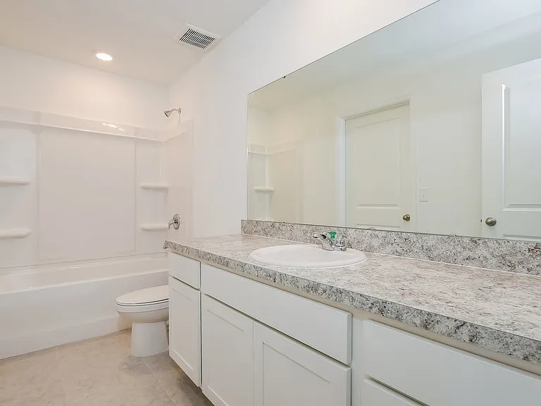2042 Hemingway Cir — Photo 14
