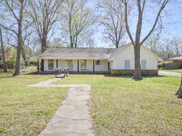 100 Mangrove Palm, Starkville, MS 39759
