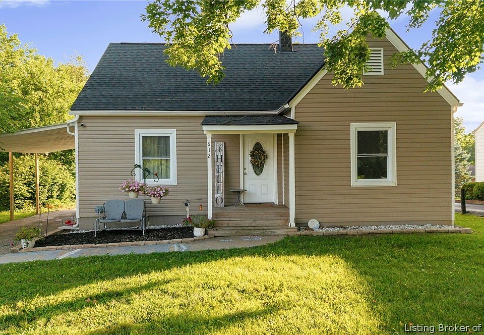 1st image of 612 E Daisy Lane