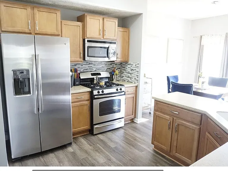 434 Turner Dr — Photo 3