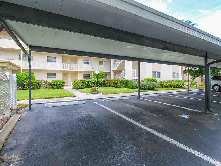 1020 Palm View Dr #C-104 — Photo 46