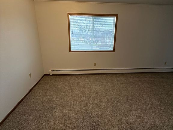 3rd image of 1506 10th Ave NE #24