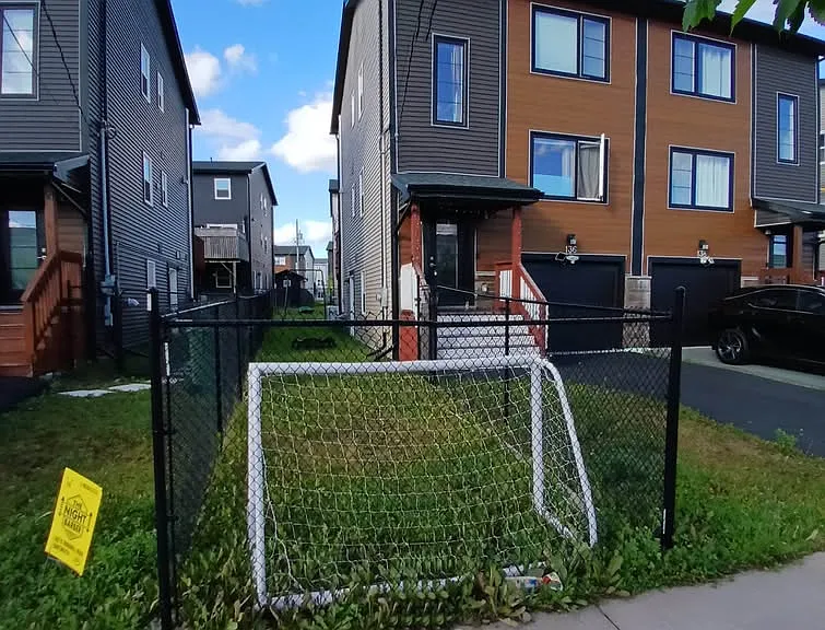 136 Honeygold Dr — Photo 9