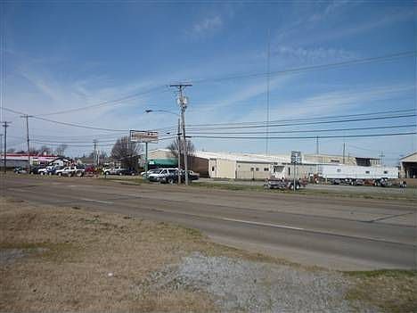 2nd image of 601 E Sunflower Rd