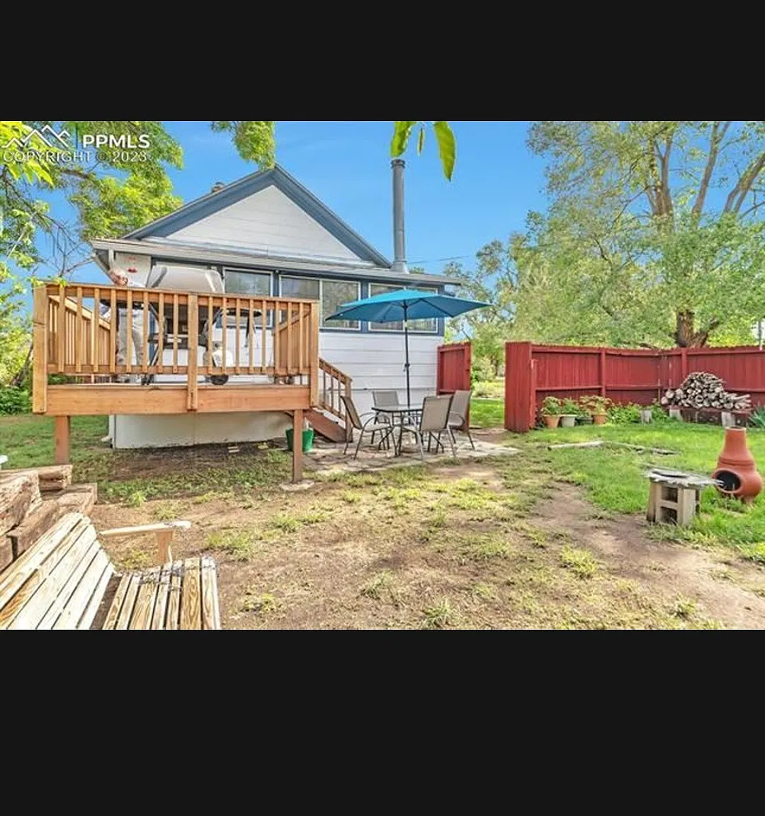 2 bed, 1249 sqft, $1,800 — Photo 2