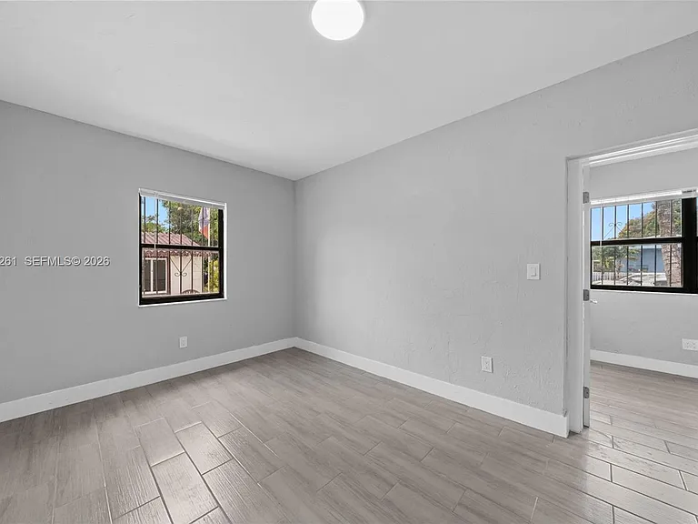1227 NW 27th St — Photo 13
