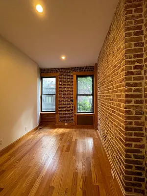 Rented by Douglas Elliman | media 28