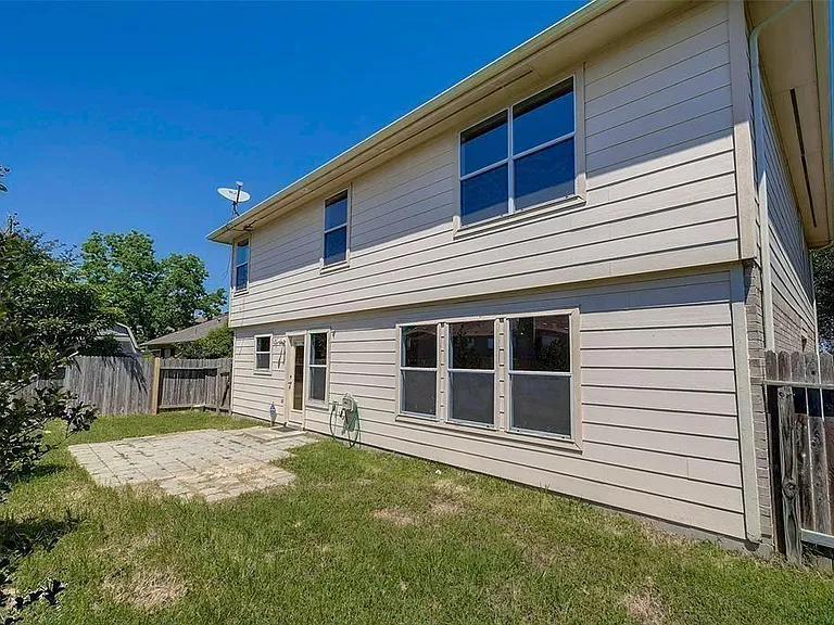 6707 Wild Pecan Trl — Photo 28