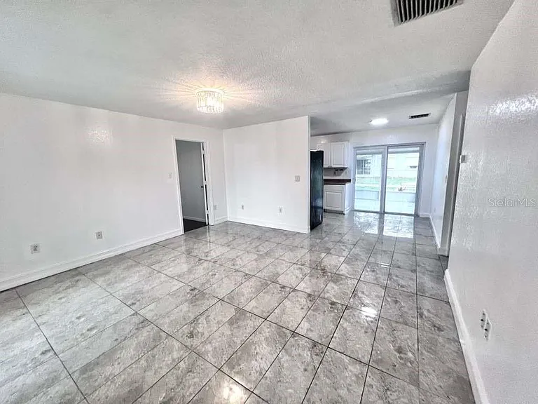 3409 Vorden St — Photo 12
