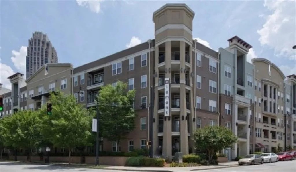 3 bed, 3.0 bath, 1596 sqft, $2,750 — Photo 1