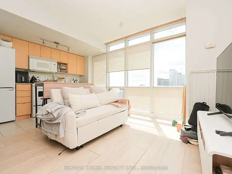 11 Brunel Ct #2316 — Photo 4