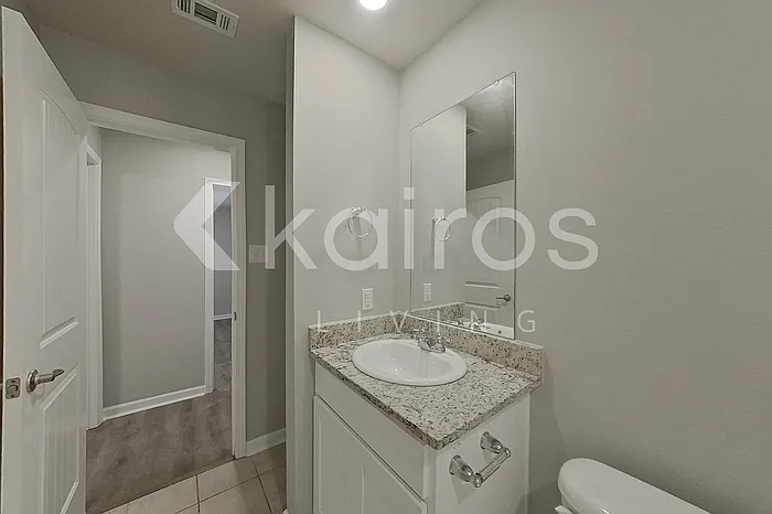 403 Mango Dr — Photo 13