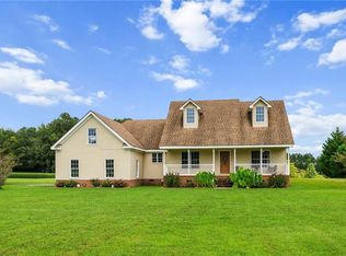 567 Sweatt Rd, Suffolk, VA 23438