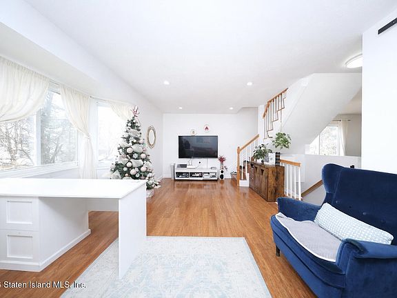 5th image of 52 Aspen Knolls Way