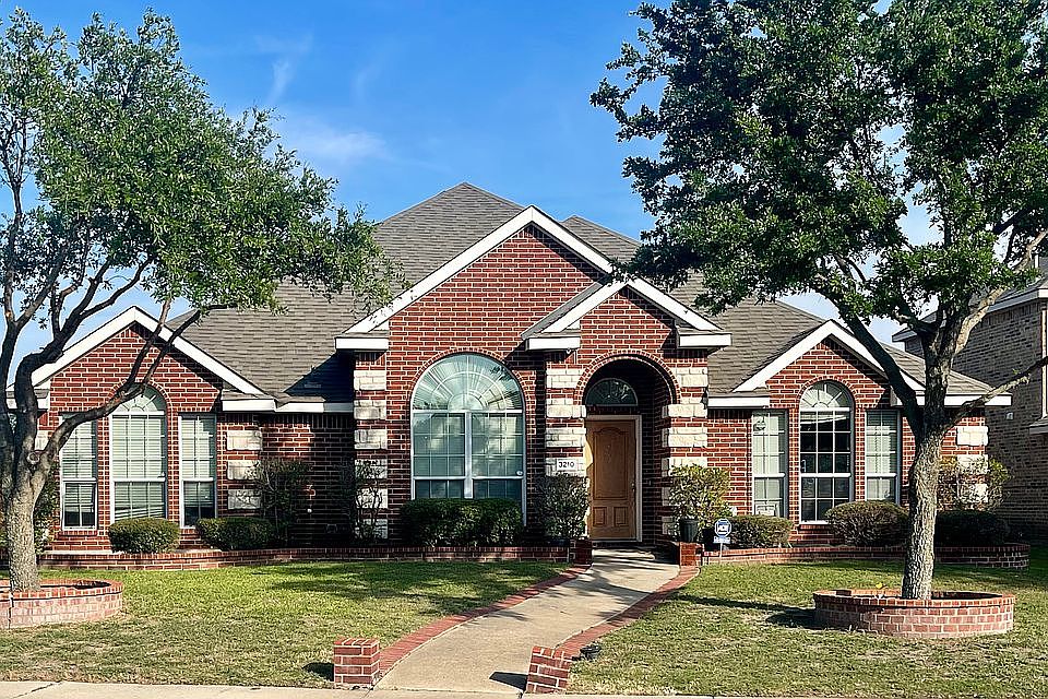 1st image of 3210 Duchess Way
