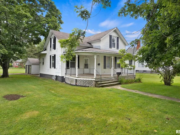 210 W Williams St, Wyoming, IL 61491